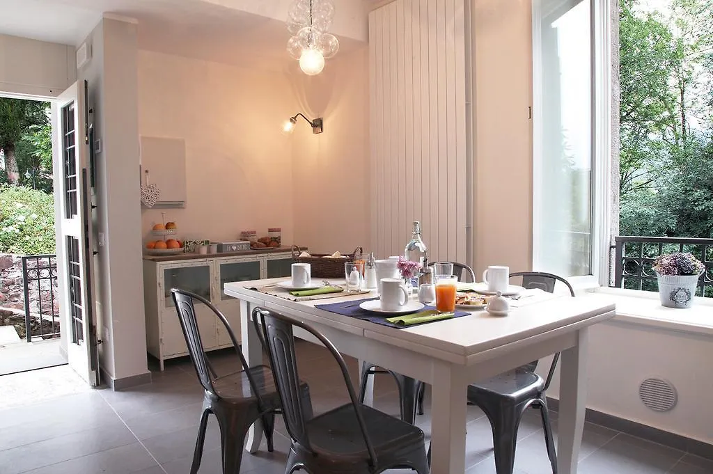B&B Aminella Trescore Balneario Bed & Breakfast